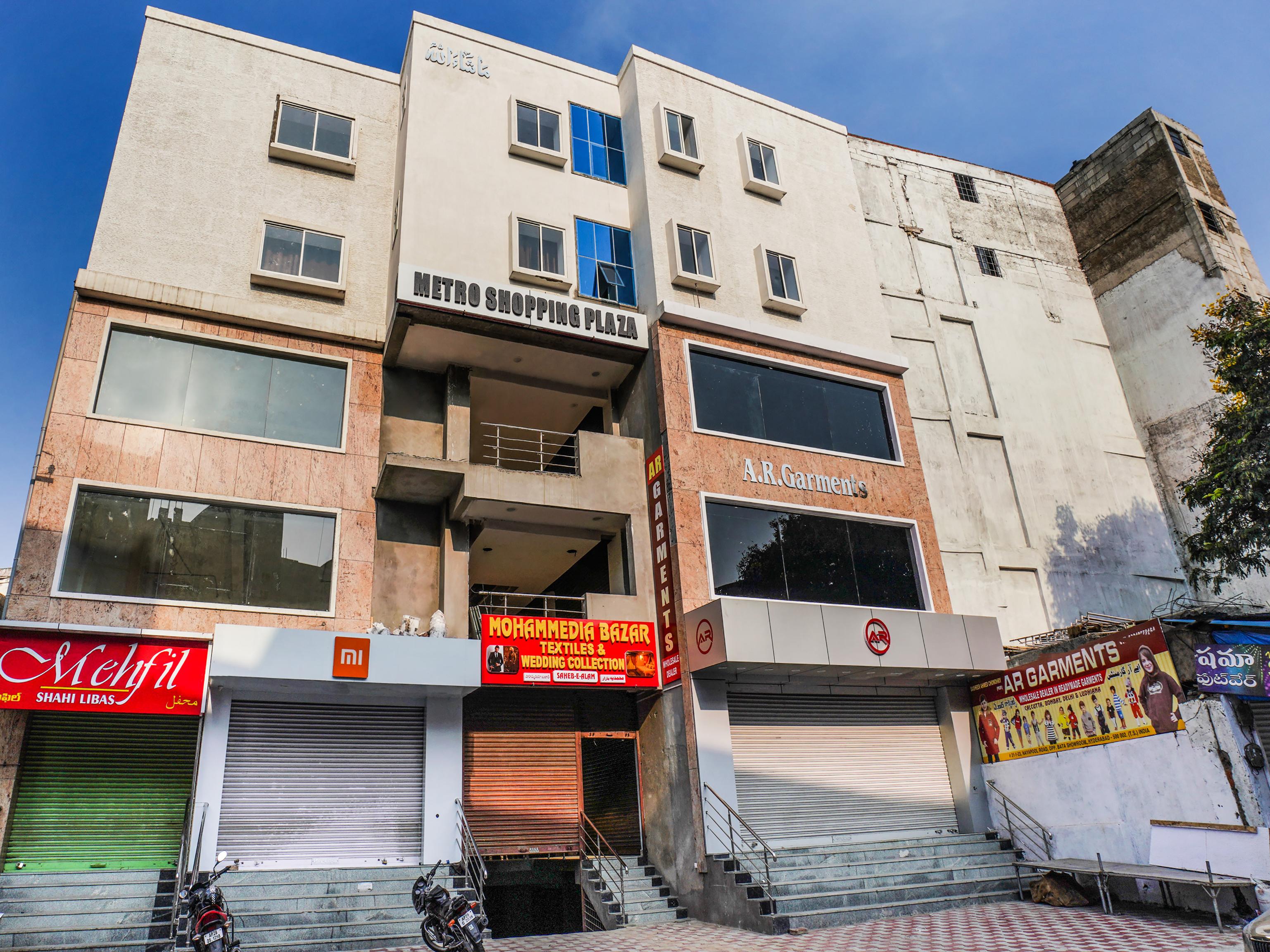 Oyo 18341 Flagship Metro International Hotel Hyderabad Exterior photo